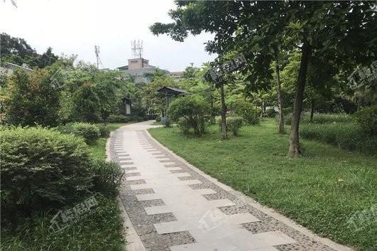 广州央玺距离项目150米的公园