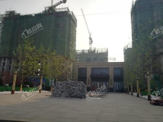 蓝光雍锦锦湖商铺项目北侧实景