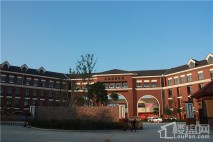 嘉和城天桃实验学校实景图（摄于2018-11-24）