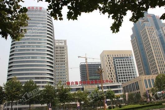 中海国际社区科技大道对面海科大厦与振华量贩