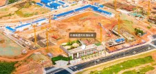中国铁建凤岭国际城工程建设进度（摄于2019-6）