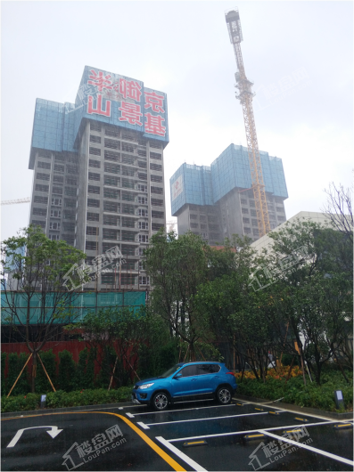 京基御景半山花园楼栋实景