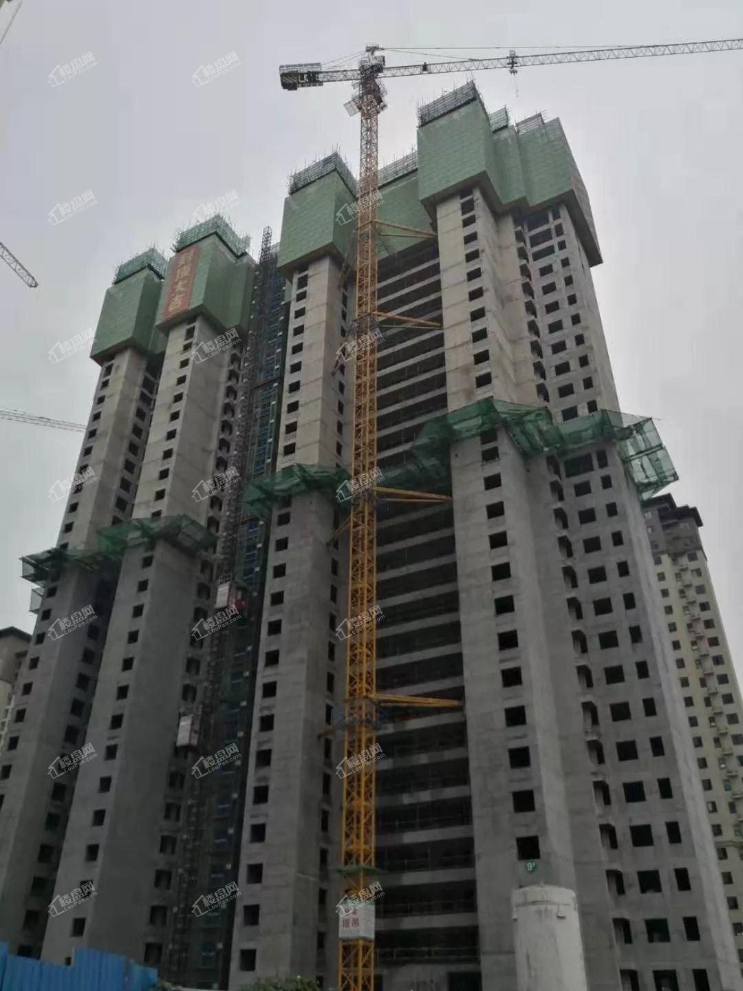 建业新城二期9#楼屋面主体施工，26层砌体施工。