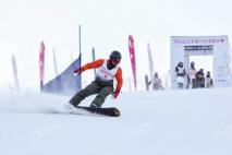 万科松花湖四季小镇业主滑雪比赛