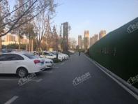 鲁班国汇城·儒苑项目地面停车场