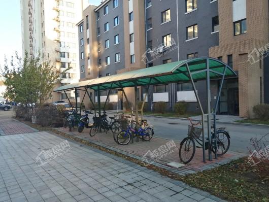 幸福阳光园区自行车棚