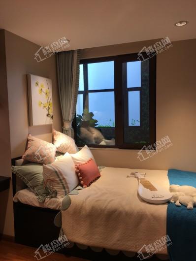碧桂园公园印象150平户型卧室