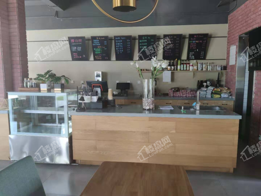 金月湾椰海小镇咖啡冷饮店