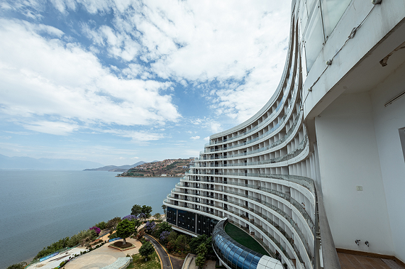 大理半岛假日酒店实景图