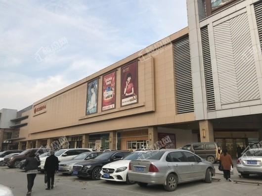阳光城悦澜府项目附近的百大购物中心