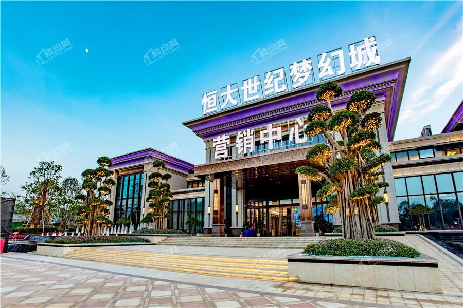 南宁空港恒大世纪梦幻城园林实景图（摄于2020-10-26）