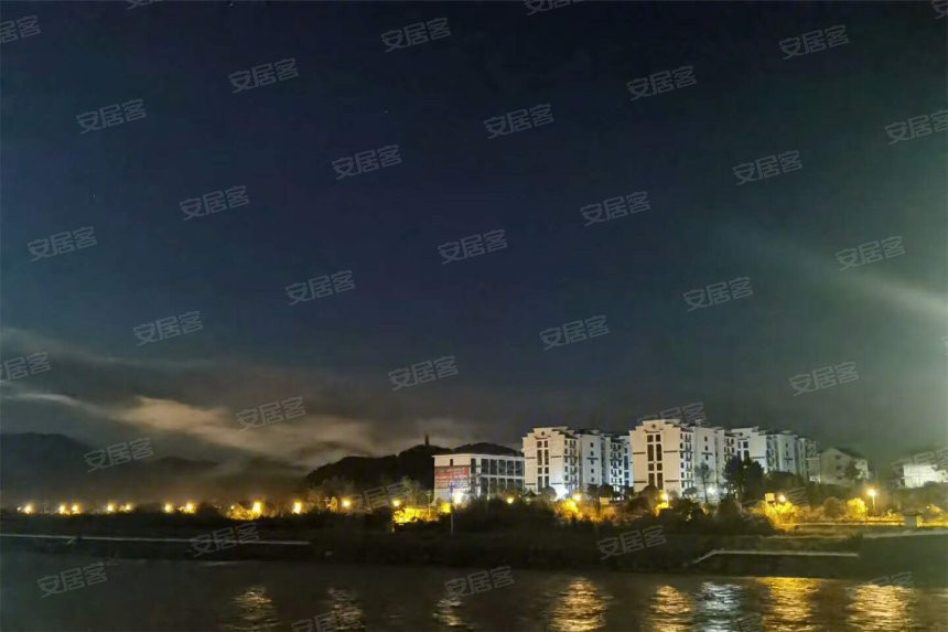柳溪湾实景图