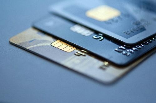 用信用卡不如贷款原因是什么？