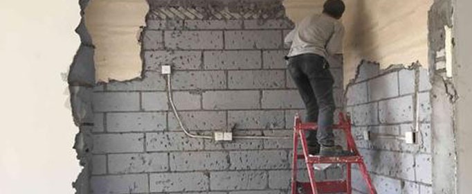 如何拆除墙上瓷砖更方便有效？