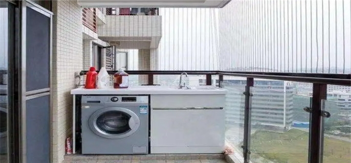 洗衣机放阳台的最佳位置在哪