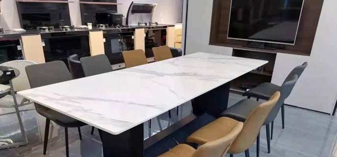 岩板餐桌需要铺桌垫吗