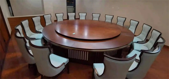 10人餐桌尺寸