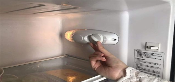 小统帅冰箱冷冻箱温度怎么调