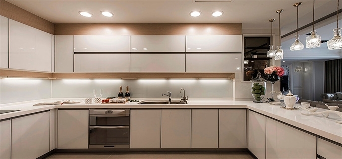 厨房凉霸需要安装排风管吗