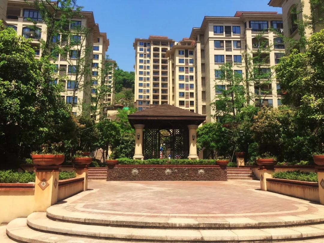 黄石公园】2019,拥有一所湖居洋房,存储美好时光!