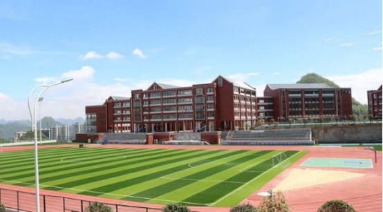 新城悦隽天著十几分钟内即可抵达淮上实验小学,吴安小学,蚌埠八中