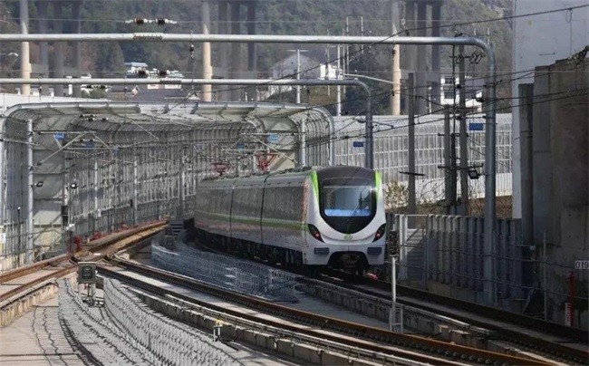 重大进展!贵阳地铁2号线一期隧道全线贯通