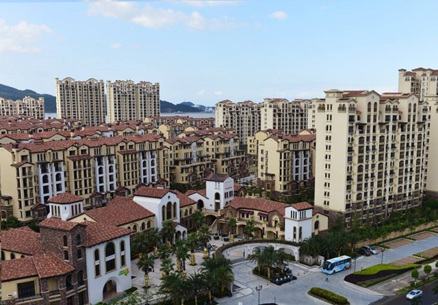 日前,西安市蓝田县蔚蓝港湾项目多位业主向三秦都市报反映购房