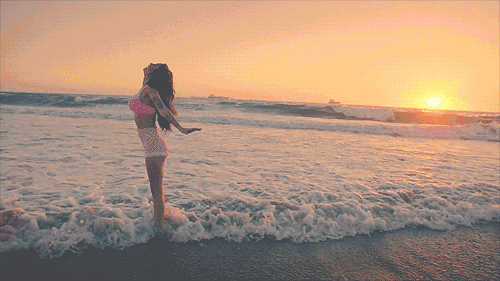 夏天住清凉海景房是怎样的一种体验?_北海楼盘网 6.gif