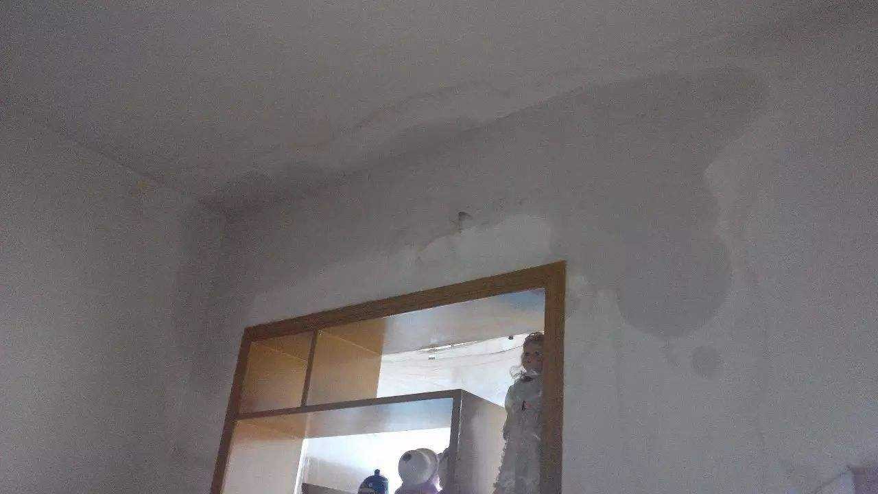 楼墙漏水