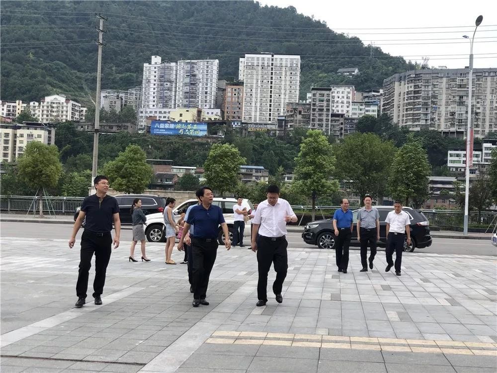 一品天下61平昌会客厅