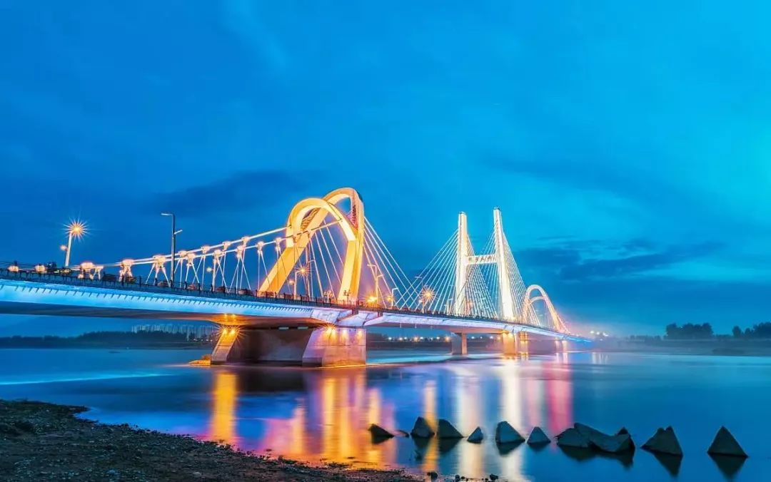 天汉大桥,龙岗大桥,汉江桥闸……70年间见证汉中城市变迁!