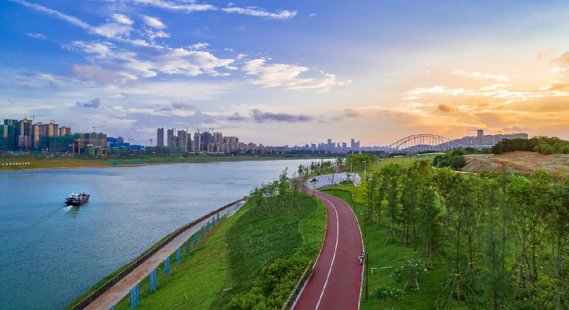 银河龙湖江与城| 用天街城市级综合体，为凤岭滨江璀璨加冕-南宁楼盘网