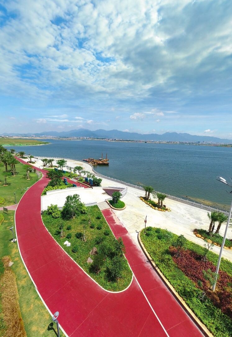 5公里) 马銮湾生活广场(约2公里) 休闲配套: 马銮湾湿地公园(约3公里)