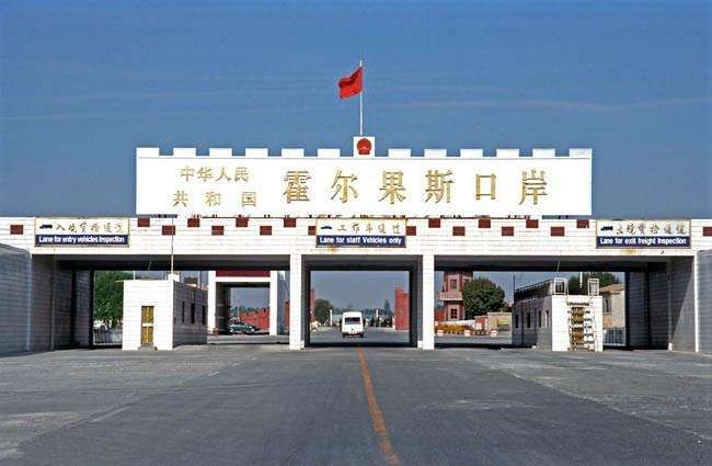 霍尔果斯公路口岸通行提速-乌鲁木齐楼盘网