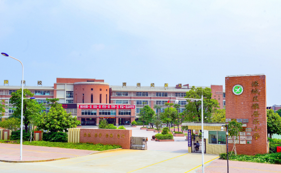 河源楼市 本地楼市开办于2011年,位于雅居乐新地旁边,占地面积约2.