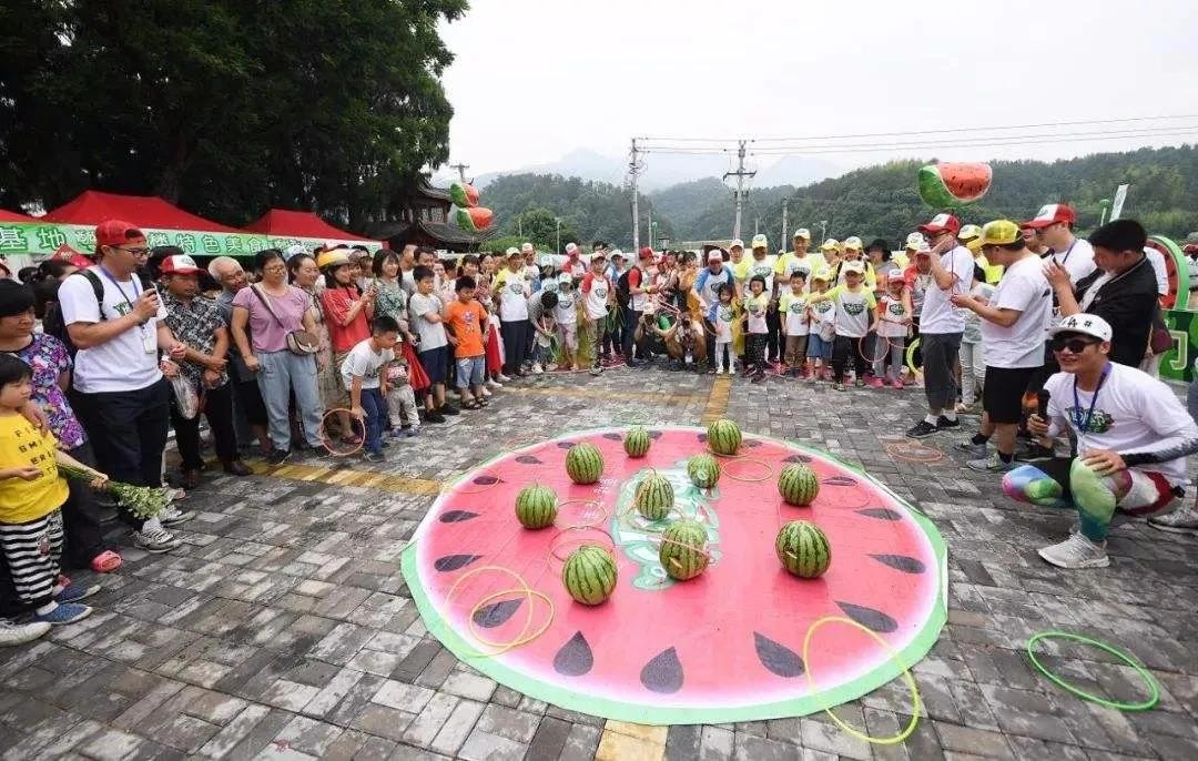 阳新人这里千斤西瓜免费送套圈竞赛随意玩快来一起狂欢吧