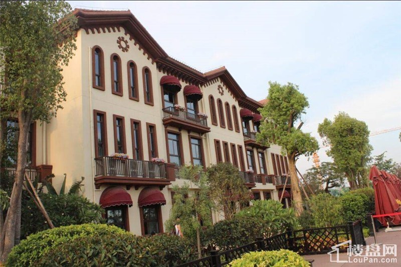 特房银溪墅府商铺