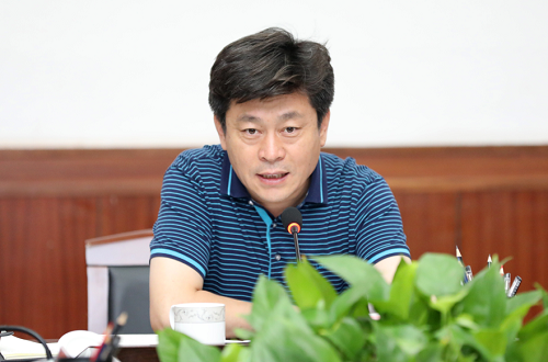 盐湖区召开会议解决5个现代化小城镇建设工作难点问题