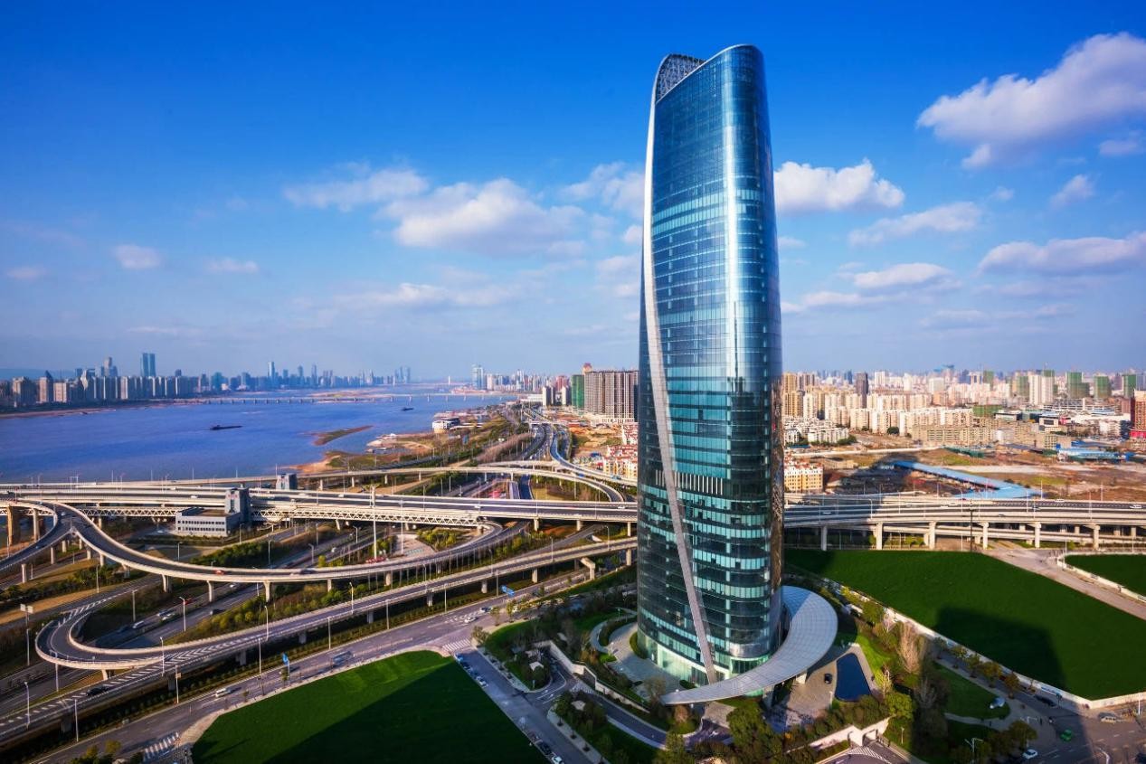 2020泰州媒体行第一站,从南昌中心地标——新力中心出发.