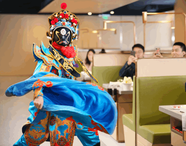 这个周末海底捞火锅免费吃!更有大波福利砸晕你!