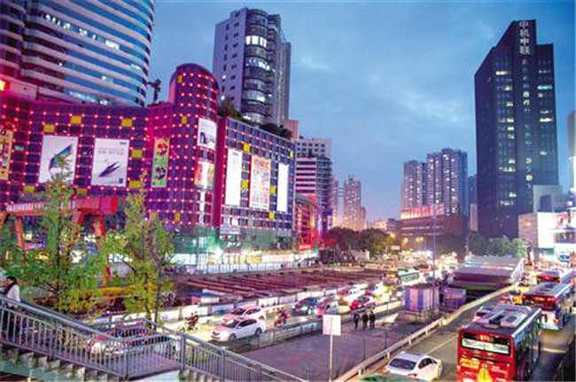 瑞丽景成广场的这个消息出来后,很多人都坐不住了