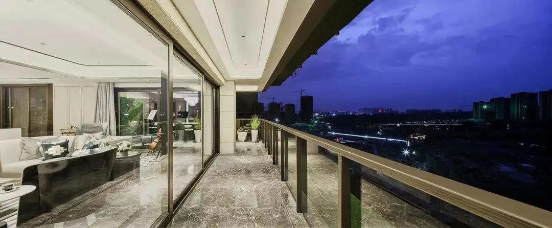 怀化高铁门户200㎡大平层15米折角大阳台你猜猜是哪个楼盘