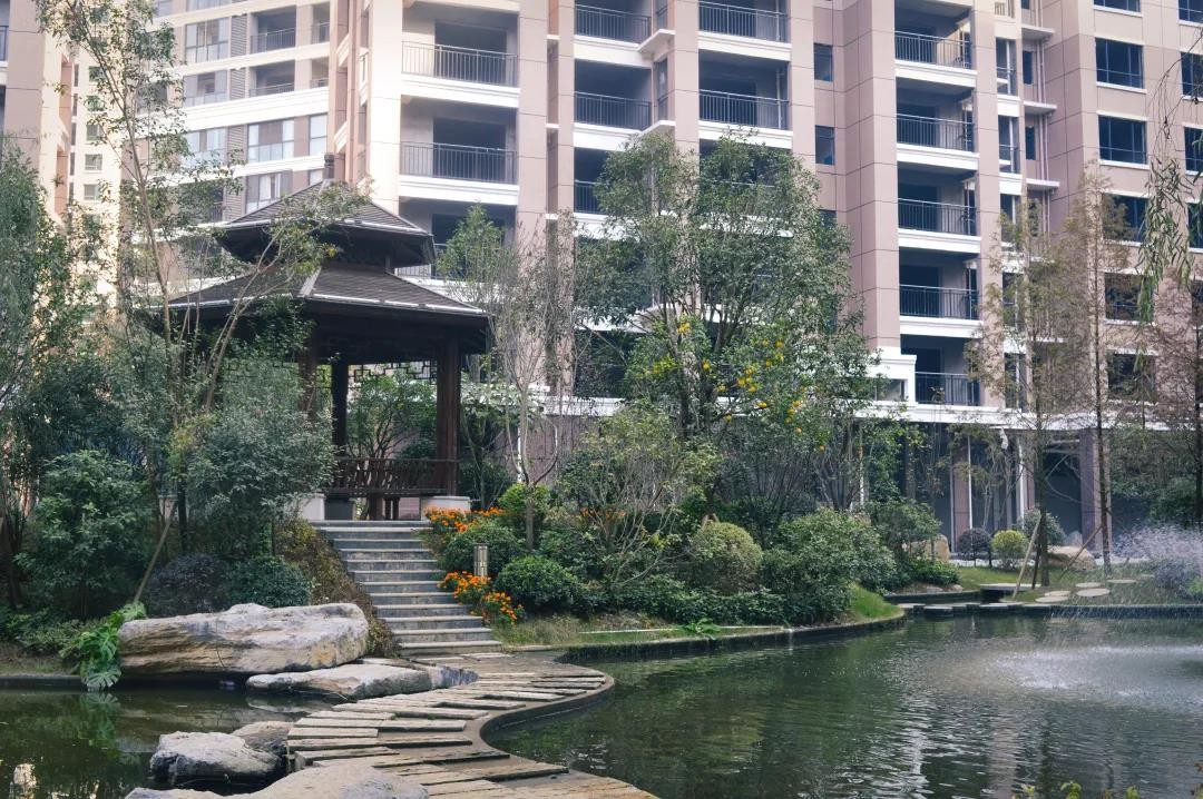 湘西新房 吉首市楼盘 > 海盟·吉盟天下如果说前面几条是硬件设施