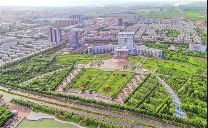 宜居的现代化都市圈以乌鲁木齐(兵团第十二师)为中心,带动昌吉,五家渠