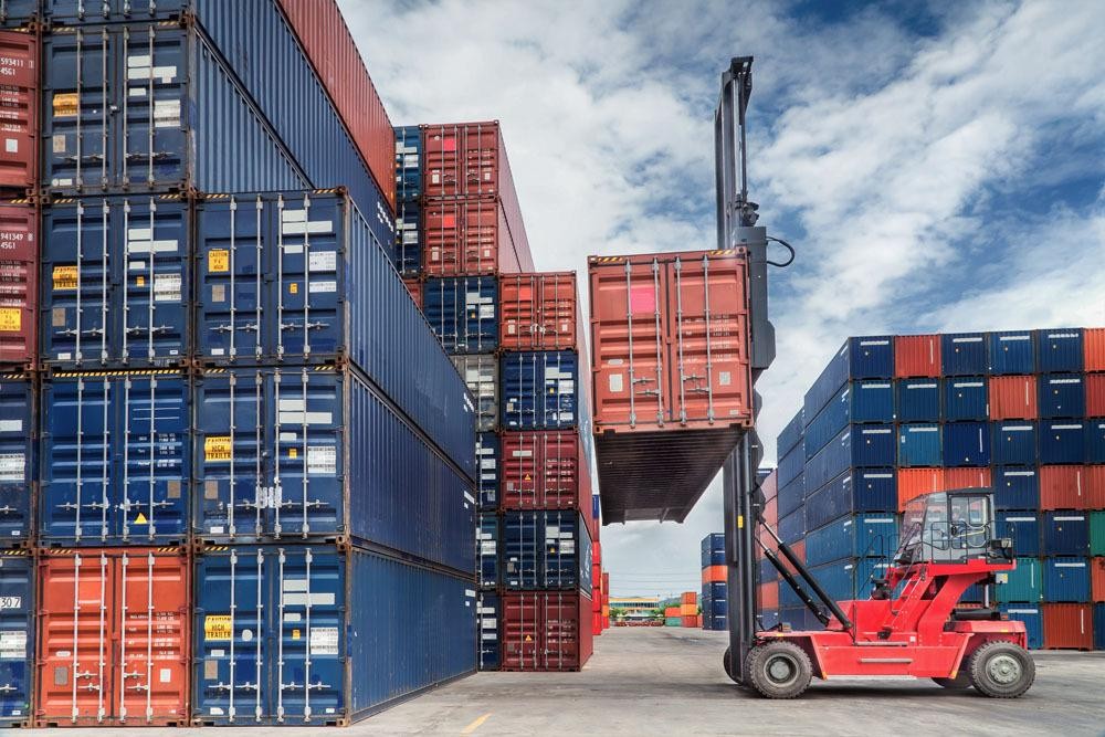 钦州港集装箱增长迅速2020年吐量达到400万标箱，同比增长32.6%，增速居中国沿海港口前列