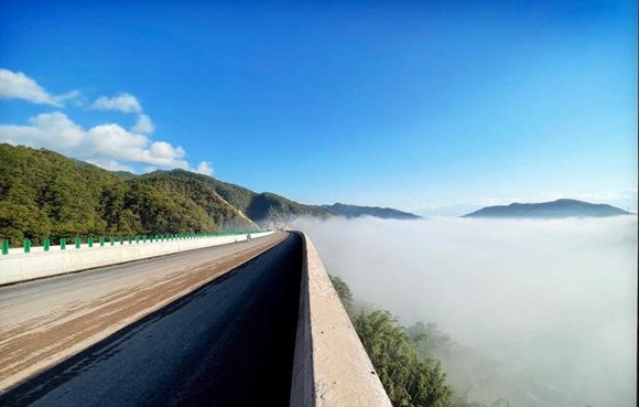 墨临高速公路图片