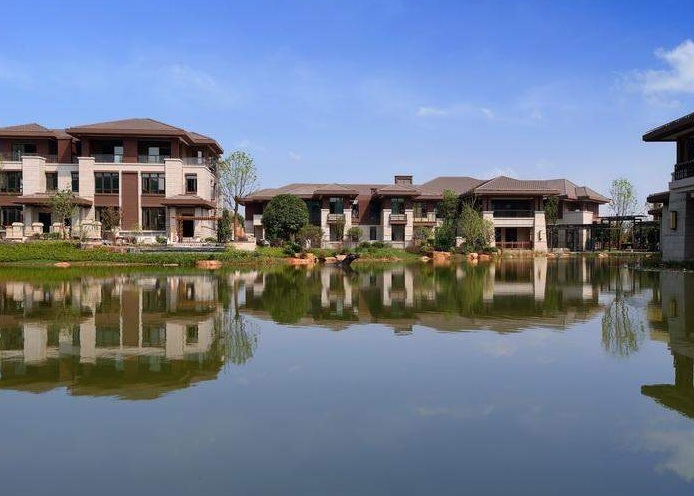 华融山水苑(别墅)怎么样?菁英专属的数字化管理智慧社区!