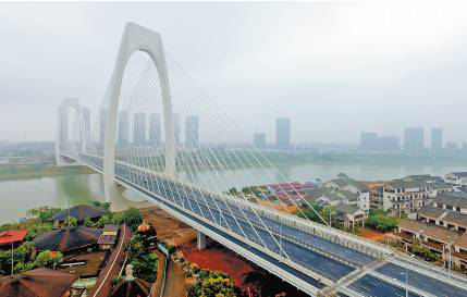 2021年动工;五象大道,龙岗大道南北贯穿五象东板块,周边更有龙岗大桥