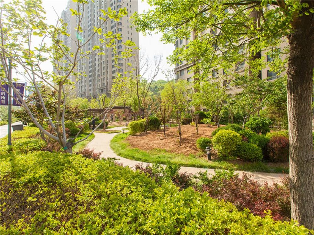 摩登公园均价为:18500元/平方米-大连楼盘网