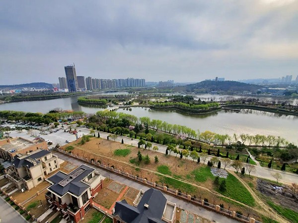 蚌埠华地弘阳公馆在哪里?交通出行及周边环境如何?